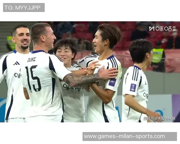 海港险遭重创相马勇纪头球击中立柱错失良机