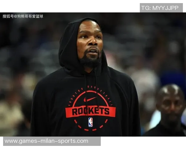 杜兰特全场表现出色12投7中贡献18分4篮板7助攻1抢断1盖帽